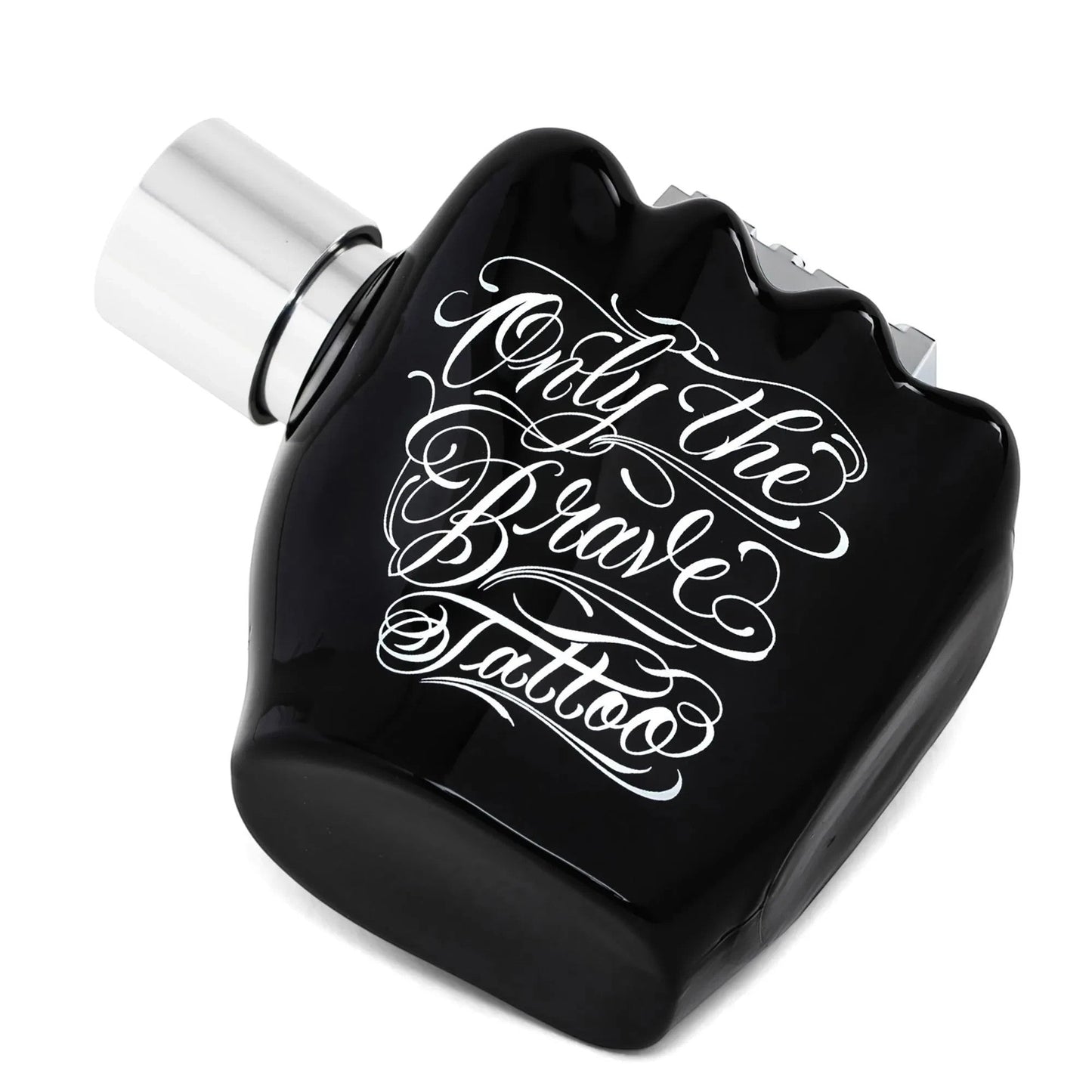 Frasco de perfume Diesel Only The Brave Tattoo en color negro con diseño de puño y letras blancas de Ricky Luxury