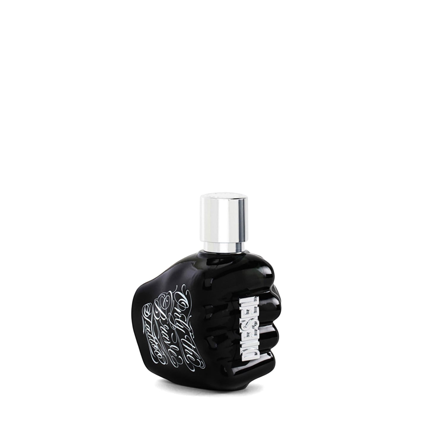 Perfume Diesel Only The Brave Tattoo de Ricky Luxury en frasco negro con forma de puño y letras blancas