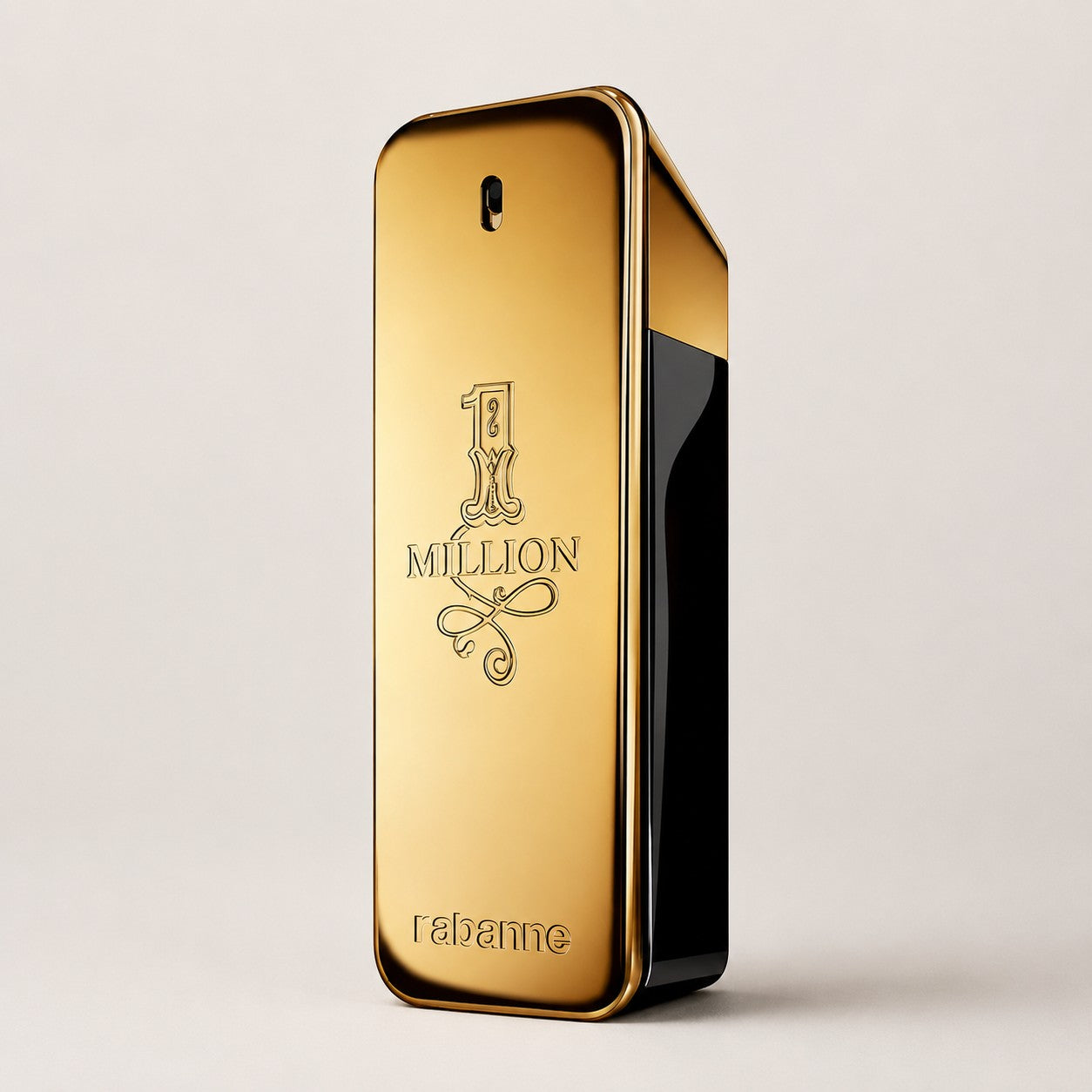 Frasco de perfume Paco Rabanne 1 Million de Ricky Luxury con diseño icónico en forma de lingote de oro brillante